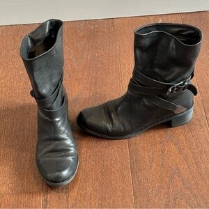Stuart Weitzman Women’s Black Leather Boots Size 9